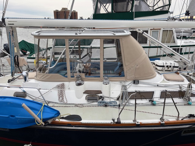 Hylas 46 center-cockpit hardtop viewed from starboard side